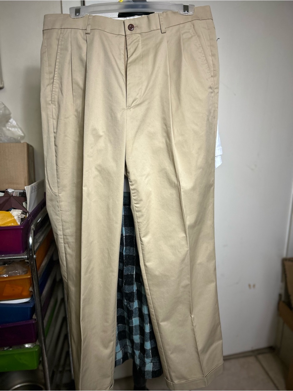 Orvis Pleated Chino Pants in Beige 34x30